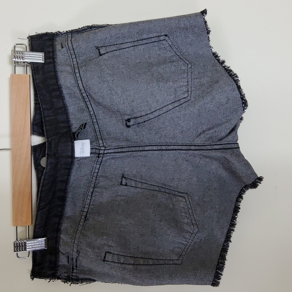 Disney Mickey Mouse Black Frayed Hem Women's ShortsSize 28 - Picture 6 of 7